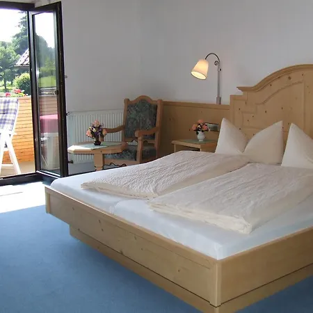 Отель Drei Lilien 3*